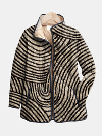 Inaya - Retro Hand-Drawn Circle Design Quilted Jacket
