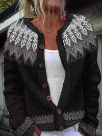 Nevaeh - Cozy Vintage Cardigan